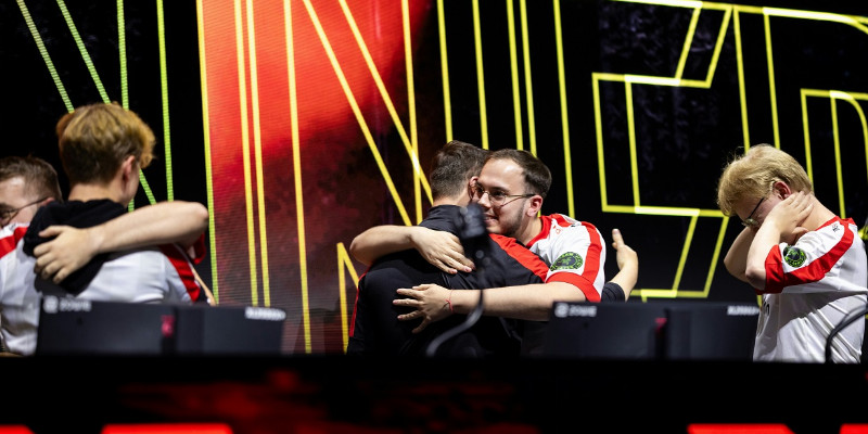 MOUZ сенсационно обыграли Vitality и вышли в финал IEM Cologne 2025