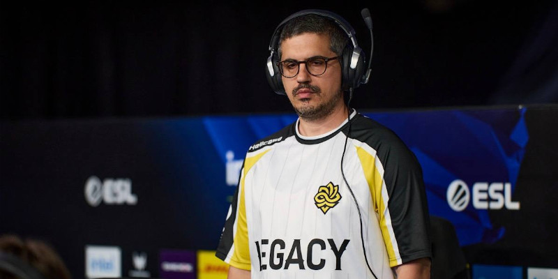 adrrr будет тренером Legacy до конца сезона