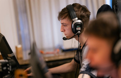 FUT преподнесли сенсацию на старте CS Asia Championships 2025, обыграв FaZe FUT преподнесли сенсацию на старте CS Asia Championships 2025, обыграв FaZe