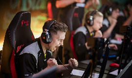 Natus Vincere выходят в плей-офф PGL Astana после победы над Aurora