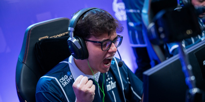 Virtus.pro вылетели с FISSURE Playground 1 после разгрома от MIBR