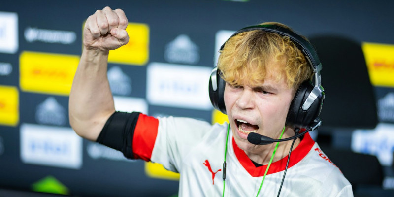 MOUZ закрыли NAVI и вышли в полуфинал ESL Pro League Season 22