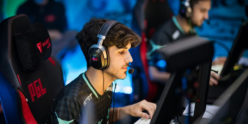 Aurora вышли в пул 2-1 на PGL Astana 2025, обыграв Ninjas in Pyjamas