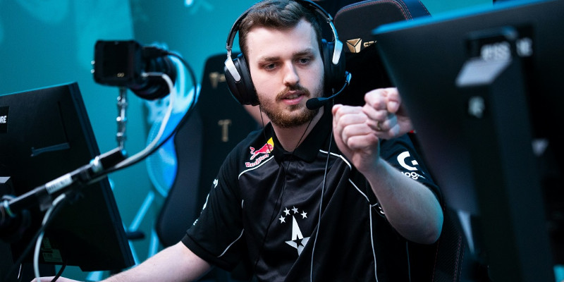 Astralis вышли в плей-офф FISSURE Playground 1, закрыв MIBR на двух картах