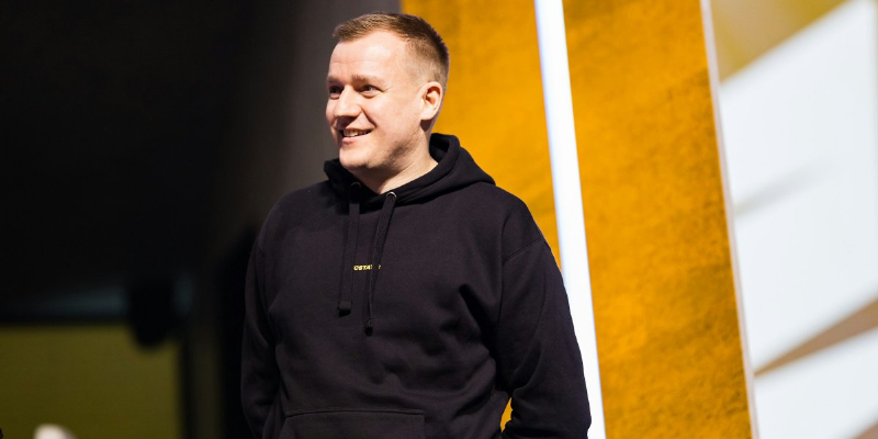 fnatic отправили тренера casle в инактив: обязанности временно возложены на Independent