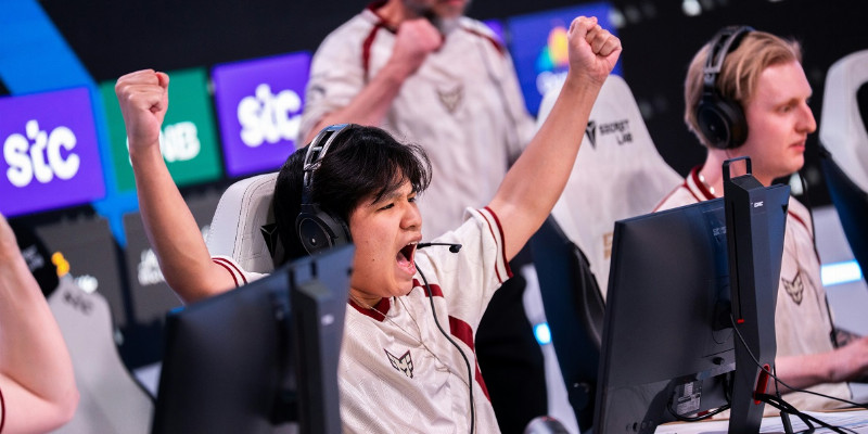 HEROIC устраивают сенсацию и выбивают Spirit с Esports World Cup 2025