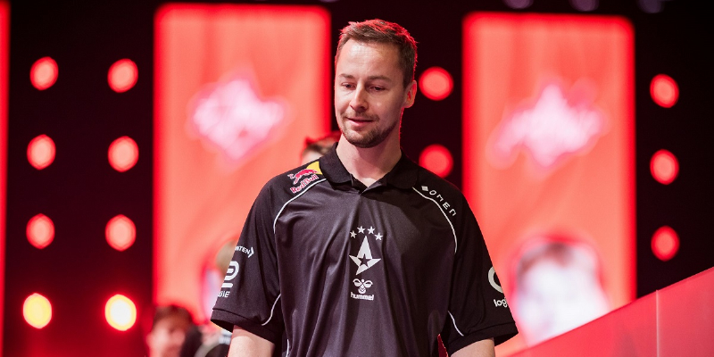Astralis отправляют cadiaN в запас, HooXi временно займет позицию капитана