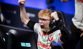 MOUZ выходят в плей-офф BLAST.tv Austin Major, остановив Legacy в драматичной серии