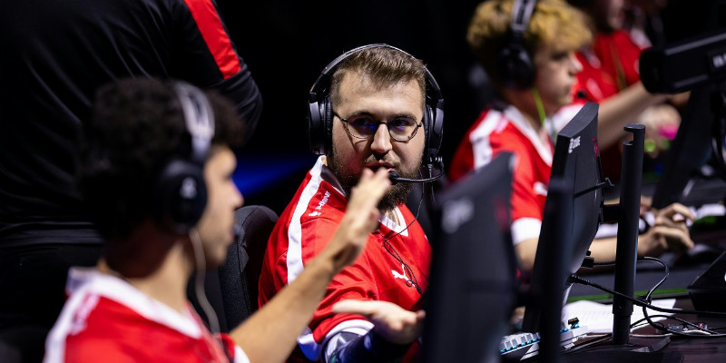 MOUZ обыграли FURIA в напряжённой серии IEM Cologne 2025