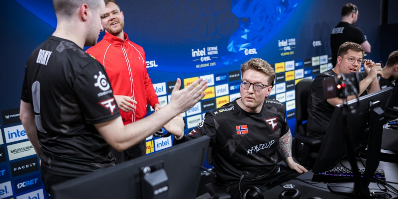 FaZe уверенно закрыли 3DMAX и вышли в матч за слот на IEM Melbourne