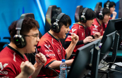TYLOO уверенно выходят в полуфинал FISSURE Playground 1