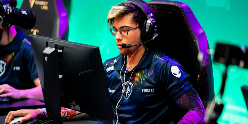 Twistzz покидает Liquid и возвращается в FaZe
